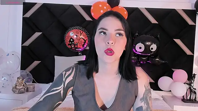 kate cass online show from 26, 10, 2025