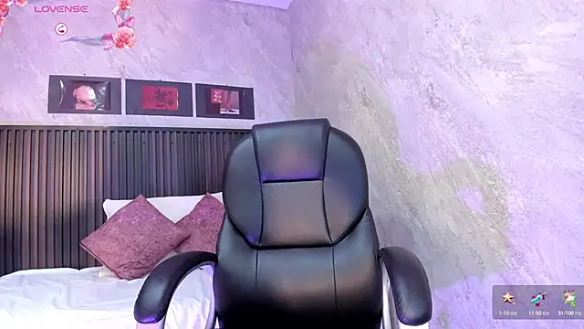 Snapshot of dark__nymph chatting on 9, 9, 2025 dark nymph online show from 9, 9, 2025