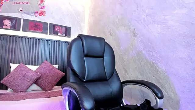 Snapshot of dark__nymph chatting on 16, 9, 2025 dark nymph online show from 16, 9, 2025