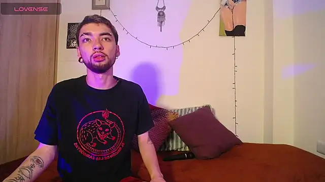 dark  nymph online show from 17, 3, 2026