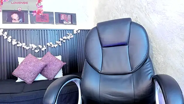 Snapshot of dark__nymph chatting on 4, 10, 2025 dark nymph online show from 4, 10, 2025