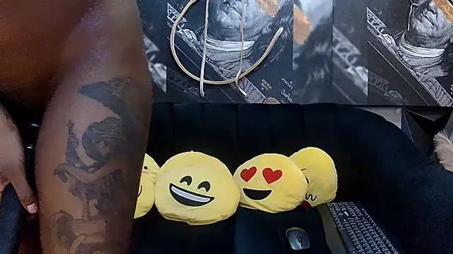 Lilmisbaddyxxx online show from 17, 3, 2026