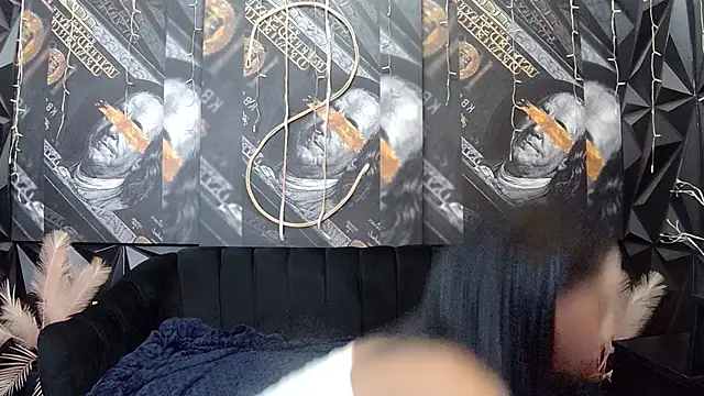 Lilmisbaddyxxx online show from 23, 11, 2025