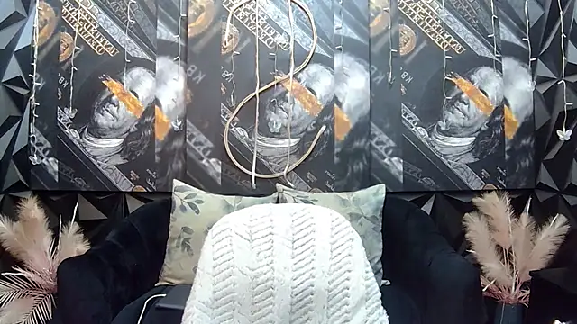 Lilmisbaddyxxx online show from 18, 10, 2025