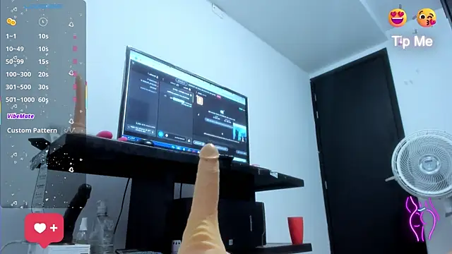 Snapshot of Alicia_Whitee chatting on 19, 9, 2025 Alicia Whitee online show from 19, 9, 2025