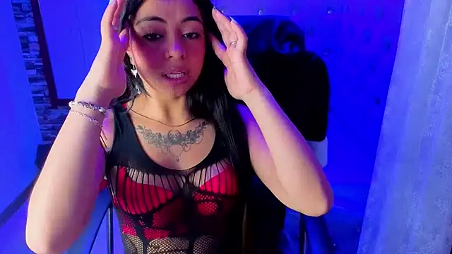 Violetta Rousse  online show from 15, 12, 2025