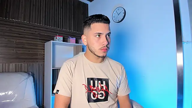 Axel grey  online show from 19, 9, 2025