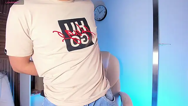 Axel grey  online show from 27, 9, 2025