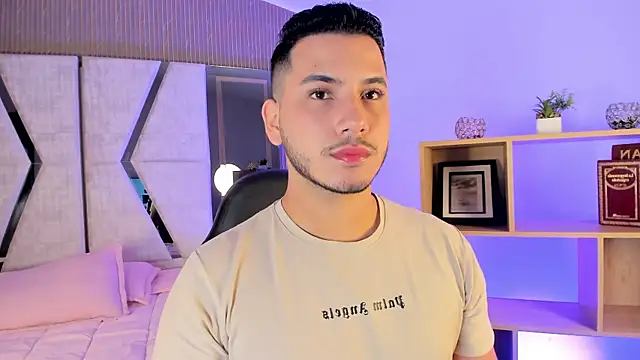 Snapshot of Axel_grey_ chatting on 19, 6, 2026 Axel grey online show from 19, 6, 2026