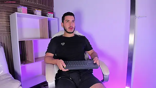 Axel grey  online show from 16, 10, 2025