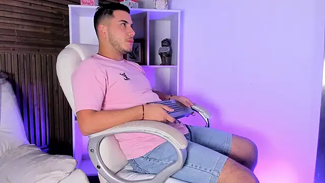 Axel grey  online show from 2, 12, 2025