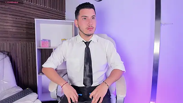 Axel grey  online show from 31, 10, 2025