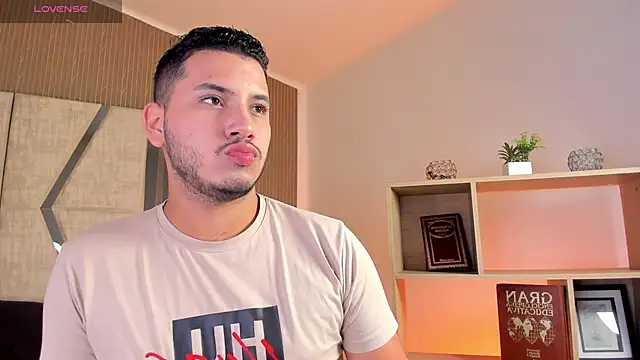 Axel grey  online show from 10, 4, 2026