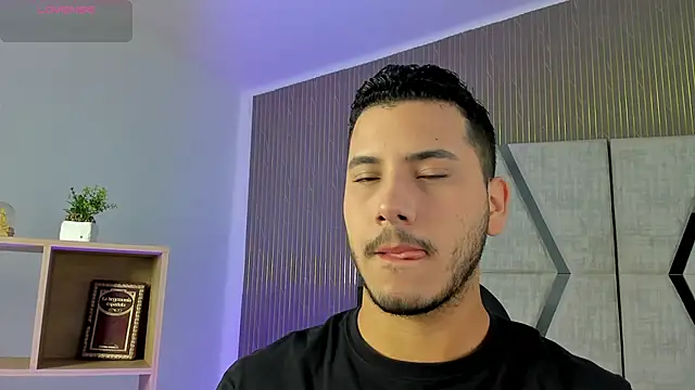 Axel grey  online show from 7, 3, 2026