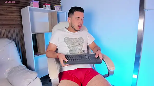 Axel grey  online show from 28, 9, 2025