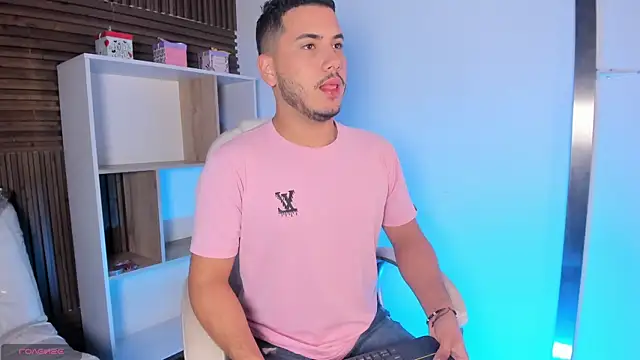 Axel grey  online show from 24, 9, 2025