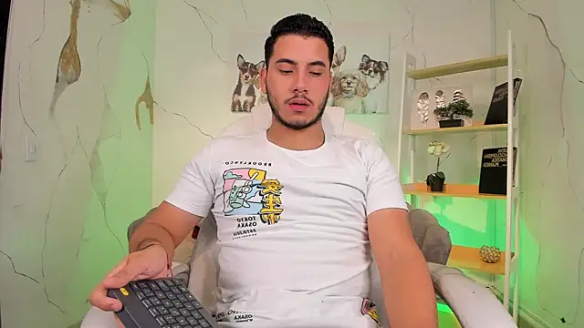 Axel grey  online show from 10, 11, 2025