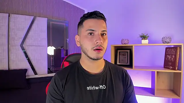 Snapshot of Axel_grey_ chatting on 11, 7, 2026 Axel grey online show from 11, 7, 2026