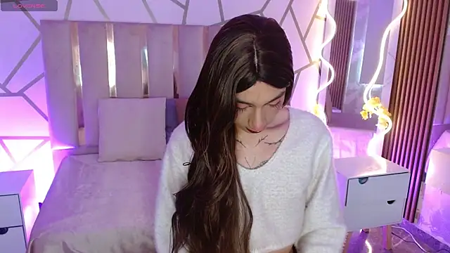 CYRUS TAY online show from 4, 3, 2026