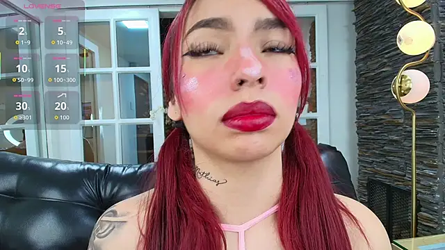 miss   abigail online show from 28, 11, 2025