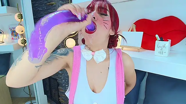 miss   abigail online show from 18, 10, 2025