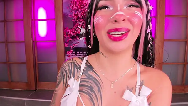 miss   abigail online show from 2, 4, 2026