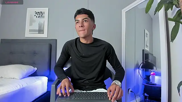 Tylerffoxx online show from 22, 9, 2025