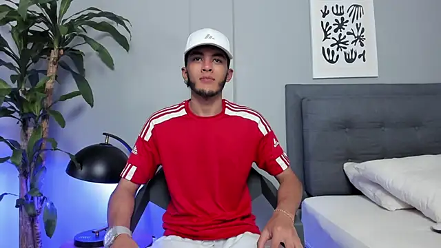 Tylerffoxx online show from 13, 5, 2026