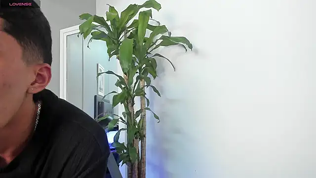 Tylerffoxx online show from 29, 9, 2025