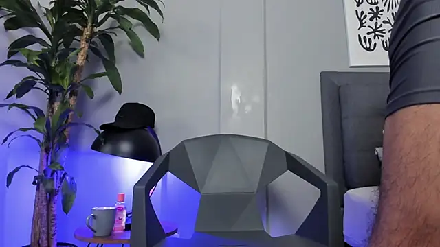 Tylerffoxx online show from 11, 5, 2026
