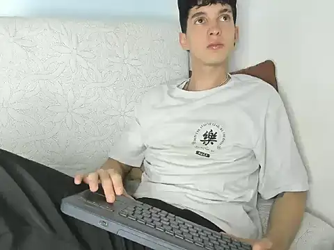 Jheampiiero online show from 23, 2, 2026