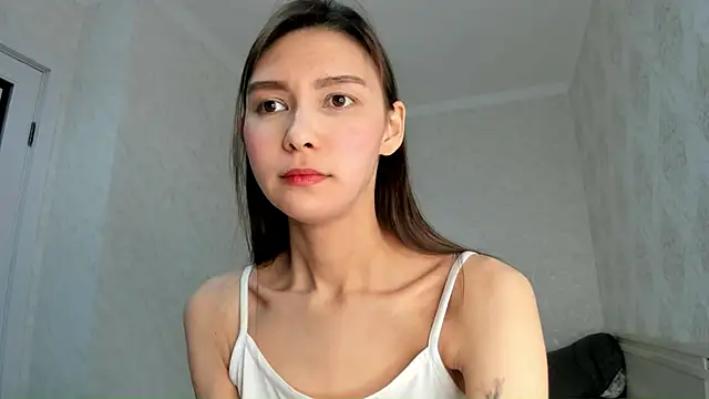 Amy Loveme online show from 5, 10, 2025