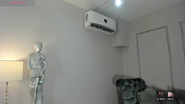 CarolineLee  online show from 17, 12, 2025