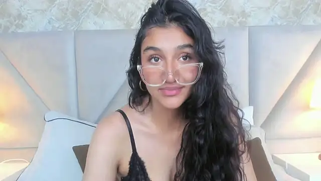 ValentiinaCruz online show from 26, 10, 2025