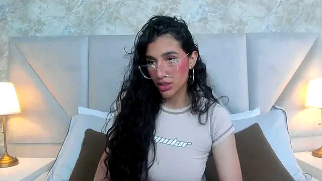 ValentiinaCruz online show from 21, 10, 2025