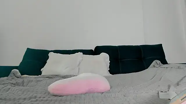 cuteleraay online show from 1, 11, 2025