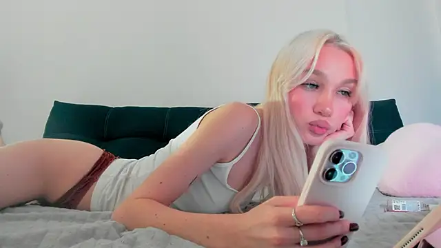 cuteleraay online show from 17, 9, 2025