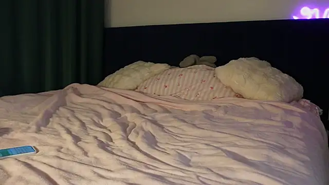 cuteleraay online show from 10, 2, 2026