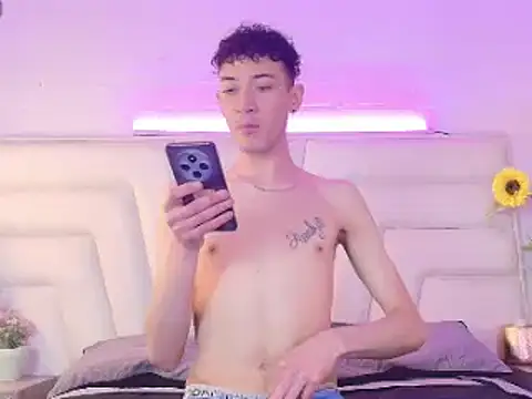 Ashton Myers online show from 5, 11, 2025