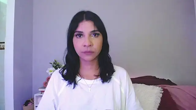 Laura-angeel online show from 18, 11, 2025