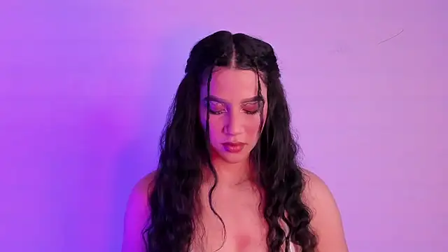 Snapshot of Megan_Luxe chatting on 11, 2, 2026 Megan Luxe online show from 11, 2, 2026