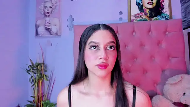 Megan Luxe online show from 7, 1, 2026