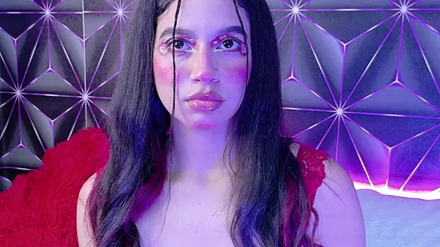 Megan Luxe online show from 4, 10, 2025