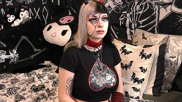 Snapshot of Paige_Turner chatting on 14, 2, 2026 Paige Turner online show from 14, 2, 2026