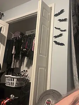 Paige Turner online show from 18, 12, 2025