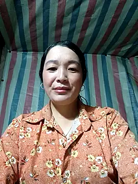 Snapshot of Bliss_rose chatting on 1, 11, 2025 Bliss rose online show from 1, 11, 2025