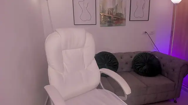 Saskia litt online show from 5, 10, 2025