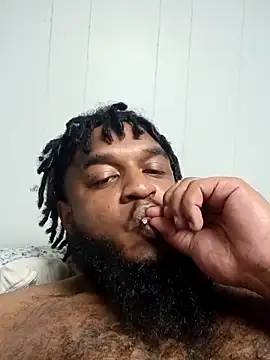 Snapshot of Longthickdick33 chatting on 18, 10, 2025 Longthickdick33 online show from 18, 10, 2025