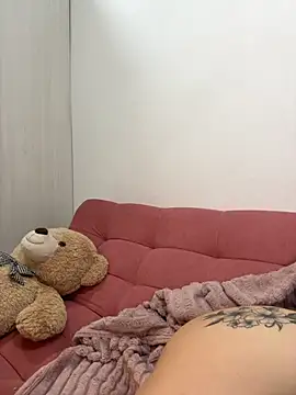 Snapshot of MarSantana_2 chatting on 9, 11, 2025 MarSantana 2 online show from 9, 11, 2025