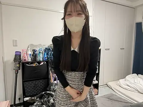 Snapshot of nano-da-u chatting on 5, 12, 2025 nano-da-u online show from 5, 12, 2025